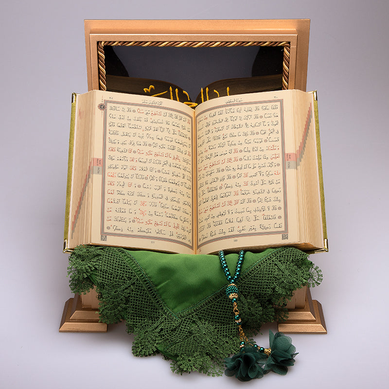 Ahşap Sandıklı Kur’an-ı Kerim Seti (Yeşil)