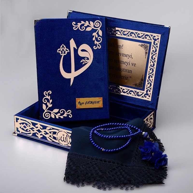 Kadife Kutulu Kur'an-ı Kerim Seti (Lacivert, Gold Süsleme)