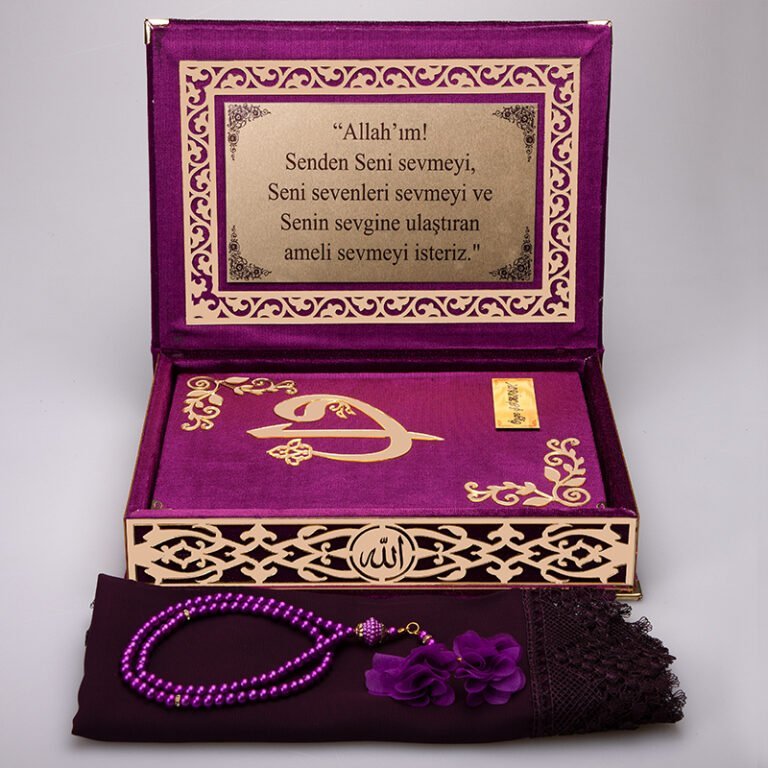 Kadife Kutulu Kur'an-ı Kerim Seti (Mor, Gold Süsleme)